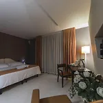 도나텔로 호텔 4*