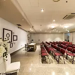 도나텔로 호텔