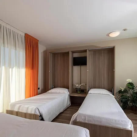 Hotell Donatello 4*