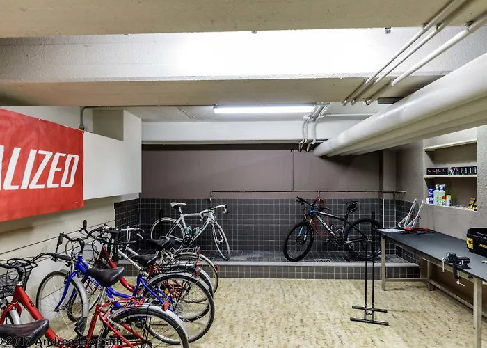 唐纳特洛伊莫纳酒店 酒店
